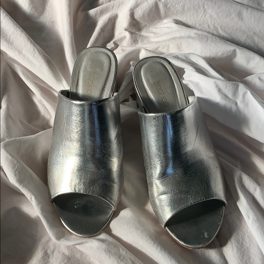 Metallic silver open toe mules